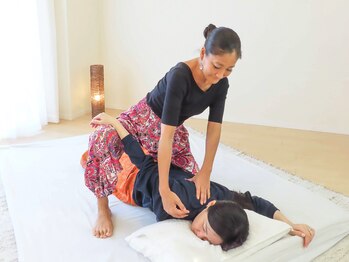 スーリヤ アーカーシャ(surya akasah)/タイ古式マッサージ