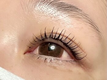 ブリジェビューティーサポート(Brije Beauty Support)の写真/【日本製】ブラックティントまつ毛パーマ☆施術料+550円でより存在感のある目元に！初回の方、限定◎