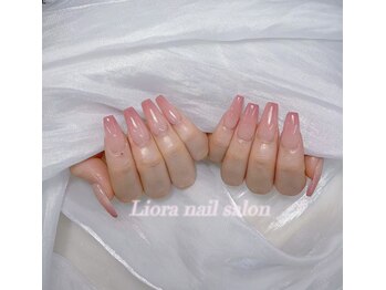 リオラネイル(Liora Nail)/長さ出しグラデーション
