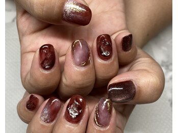 アイラッシュアンドネイル ブルーミン(Bloomin)/ニュアンスネイル