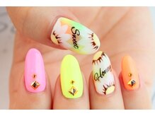 トータルビューティーステラ(TOTAL BEAUTY STELLA)/カラフルフラワーネイル