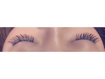 フリルアイビューティ 豊中店(Frill Eye Beauty)/