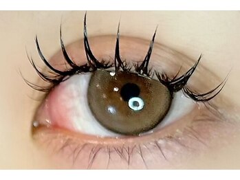QIRO【10/1 NEW OPEN(予定)】 の写真/オフィスでもデートでも好印象♪品よく盛れる◎自然なのに印象的。抜け感あるまつげで"上品美人"へ。