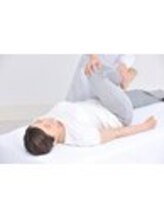 新越谷駅前鍼灸整骨院/骨盤矯正で、体の歪みを調整