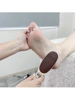 サロン アンド ルクス(Salon & Lux)の写真/保湿しながら角質ケアができる新潟で少ない希少サロンへ!至福の時間をぜひ体感して♪