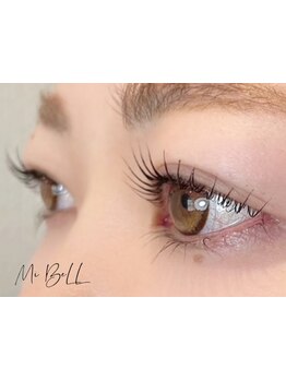 ナチュラル上品な目元にしたい