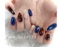 ルチア(LUCIA)の雰囲気（べっこうネイル）