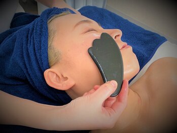 ティラ(Tira)/バザルトストーンフェイシャル★