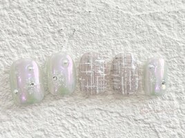 シンプルベージュ雪の結晶¥12550