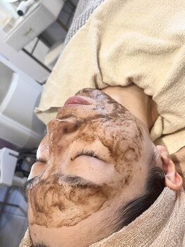 ルアナ(Luana)/エクソソームハーブピーリング