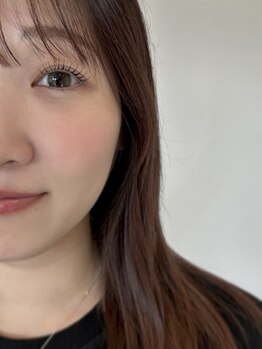 ポームム(POMUM)の写真/抜群にモチのいいフラットラッシュ☆キープ力×自まつげにやさしい×デザイン力で理想のお目元を叶えます!