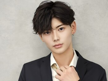 メンズ眉毛サロン トリリオンヘアー by NoLimit 西梅田 店 メンズアイブロウの写真/［梅田/西梅田］最旬モテ眉デザイン！自分の憧れと同じ眉毛に◆持ち込み画像可能◎メンズ専用眉毛サロン◆