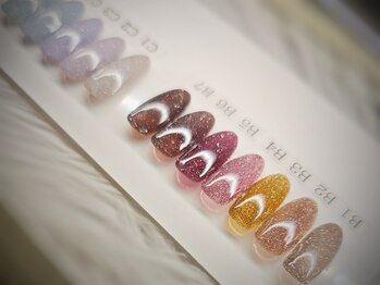 バーロ ビューティールーム(Balo Beauty Room)の写真/話題のフラッシュネイル12色☆マグネット50色以上!長さだし/パーツ豊富/持ち込みデザインOK/主役級ネイル☆