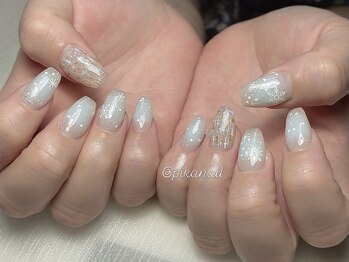 Ｐｉｋａ　Ｎａｉｌ［ピカネイル］上野／御徒町/雪シンプルネイル