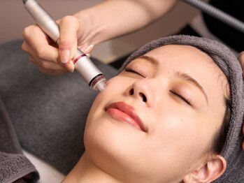 ルディラ 銀座店の写真/本当に価値ある施術・サロンに投資をしたい大人女性へ★諦めかけた肌悩みに自信を与えます[毛穴ケア/美白]