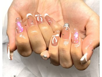 キラキラ×うるうるピンクネイル