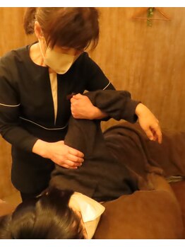 リリーバー 仙台(Reliever)/もみほぐし（横向き施術）