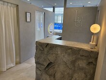 リエル バイ ベル 高槻市店(Lie'l by Belle)の雰囲気（お化粧直しできるドレッサー♪/メイクスペース有）
