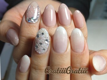 シュシュグラティ(chou chou Gratiii)/ホワイトグラデーション♪