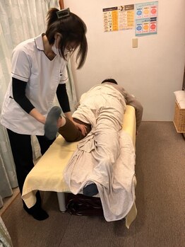 子育てママの整体サロン/施術の様子