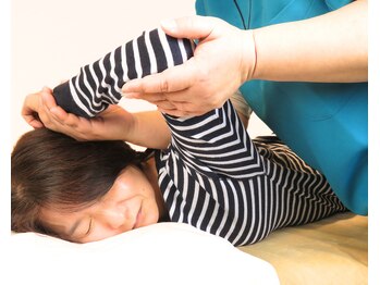 みふく整体院/ポイントをとらえた施術　肩