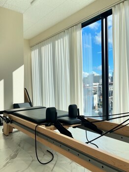 アンジェリーズ(Angele's)の写真/【マシンピラティス専門スタジオ★】あなたの骨格・体型・お悩みに合うオーダーメイドプログラムをご提案◎