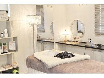 リソラ(risora)/サロン内観