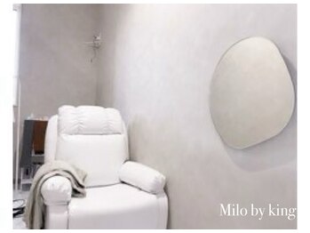 ミロ バイ キング 枚方店(Milo by king)の写真/個室でゆったり♪まつげケアでリラックス◎あなただけの贅沢な時間を満喫！