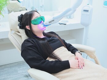 ボーテ 北浜の写真/【挙式直前でもOK】最短30分で完了するスピードホワイトニング!ドレスに映える真っ白な歯で最高の1日を◎