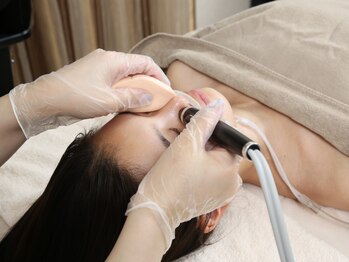 ミーティスの写真/毛穴汚れをクリアにしながら美容成分を注入!韓国式肌管理で叶えるハリ・透明感UP◎