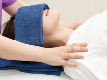 CHIROPRACTIC_GLOW[肩こり/腰痛/自律神経/骨格矯正/美姿勢]の雰囲気（リラックスして施術を受けられます。）