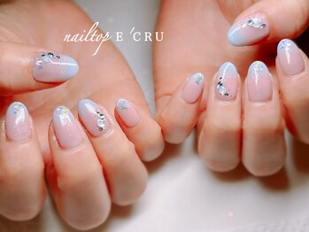 ネイルトップエクル(nail top E CRU)/カラーベースグラデーション