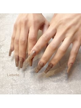 リーベル(Liebelle)/チェックネイル
