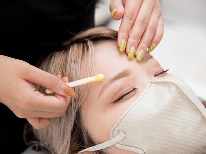 ナチュラルアイブロウ(Natural Eyebrow)の写真