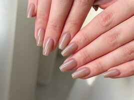 グレージュ×ラメライン