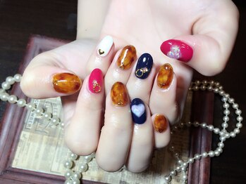 カットアンドスタイル クラウン(Cut & Style Clown)/ジェルやり放題【横浜】