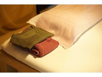 いやし処 むーめう/ウェア．タイパンツ