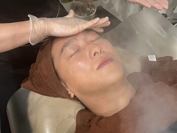 ファビリス 天王寺店(FAVILIS)の写真/男のモテ肌改革☆エステが初めての男性も必見◎テカリ肌、ニキビケアなんでもお任せください♪