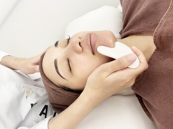 ヴァカンス 梅田阪急17番街店(VACANCES)の写真/ヒト幹細胞エステでエイジングケア☆お肌に栄養分を補給して土台から整えます◎様々な肌悩みにアプローチ♪