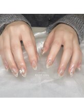 リッシュ トロワ(RICHE trois)/マグネット×チークネイル♪