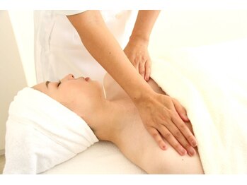 ポーラ ザ ビューティ リンクスクエア小名浜店(POLA THE BEAUTY)/フェイシャルエステ/デコルテ