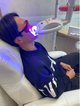 エクシアホワイトニング 盛岡中央通店の写真/輝く白い歯で好印象&清潔感UP☆たばこ/コーヒーで歯の黄ばみ着色が気になる方にお勧め♪お得なお試し￥880~
