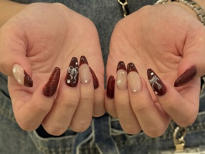ネイル アンド アイラッシュ フルール 横浜店の写真