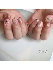 ギザギザ手描きアートで華やかに