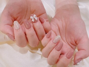 ミミ(mimi)の写真/シンプルベースにさりげないアートが入ったデザイン☆お気に入りネイルになること間違いなし<定額Sコース>