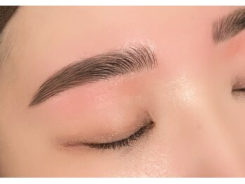 モカラ(MOKARA)/毛流れ矯正【ブロウリフト】