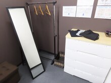 リラクゼーションサロン ヒット(HIT)の雰囲気（着替えも豊富に揃えてます！楽な格好でリラックス）