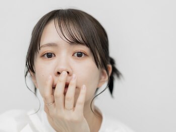 クルン(KURUN)/まつ毛美容液で持ちUP！