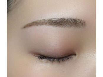 ネイル アイラッシュアンドメディカルエステ ソラ(SORA)の写真/【アイブロウWAX脱毛】眉毛で印象は変わる!美眉スタイリングで朝の化粧時間を短縮♪¥4800 新規¥4400