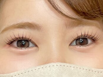ベリーアイズ 町田店(Berry Eyes)の写真/大人気☆【韓国風束感まつ毛パーマ初回¥3700】！遠方から足繁く通う方も多数!!逆さまつ毛もお任せ◎